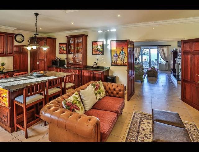 4 BEDROOM HOUSE FOR SALE IN SHEFFIELD BEACH